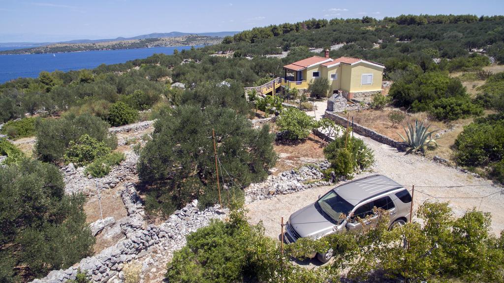 Holiday House Rusticana Sali, Dugi Otok Near Np Kornati Bagian luar foto